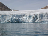 [Photo of Apusiaajik glacier]