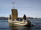 [Photo of reed boat]