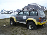 [Photo of a Land Cruiser behind Hotel Kulusuk]